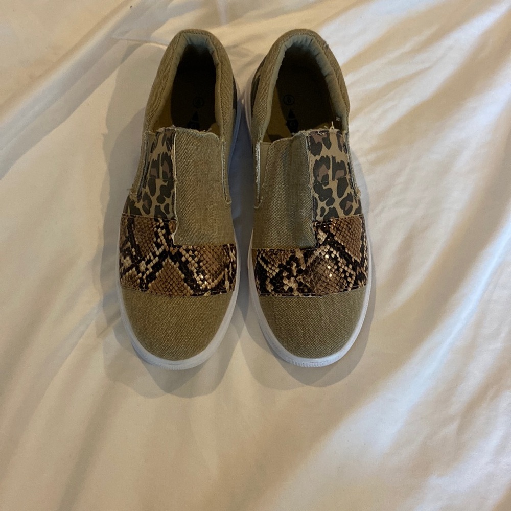Women’s Shoes